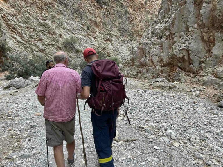 Χανιά: Τραυματισμός ηλικιωμένου στο φαράγγι της Αράδαινας – Επιχείρηση διάσωσης από την Πυροσβεστική