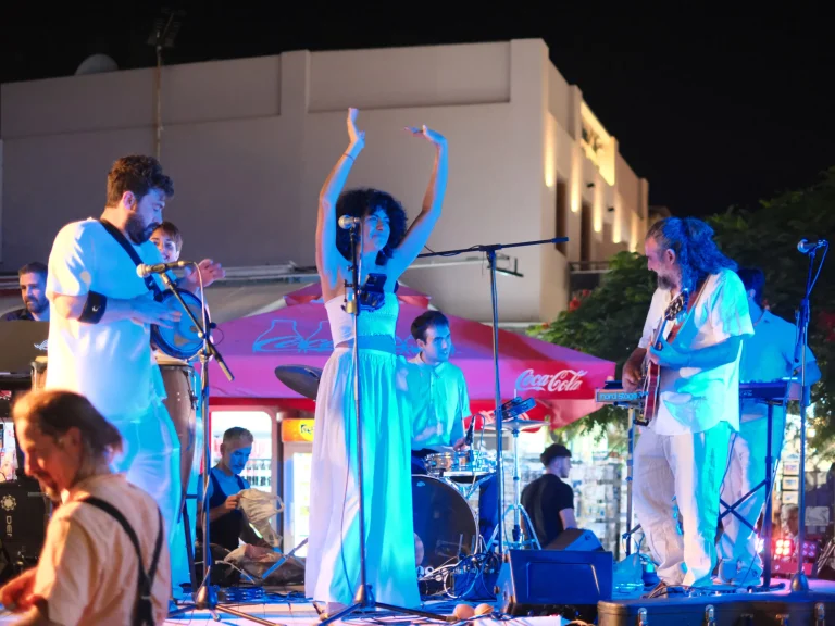 Λευκή Νύχτα στα Χανιά: 40.000 ευρώ κόστισε η φιέστα – Τι καταγγέλει η Αγωνιστική Συνεργασία Εμπόρων