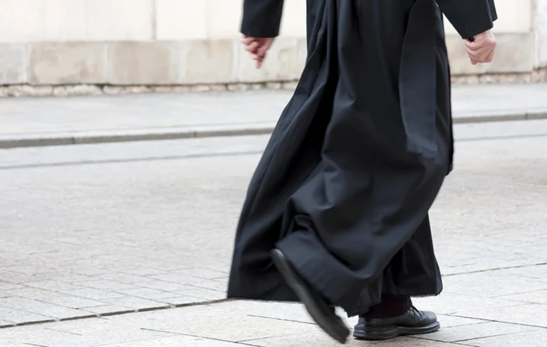 Μαφία στην Κρήτη: Ιερωμένοι έδιναν και εντολές… ξυλοδαρμών – Πώς η μαφία είχε αναστατώσει και την κυβέρνηση ΣΥΡΙΖΑ