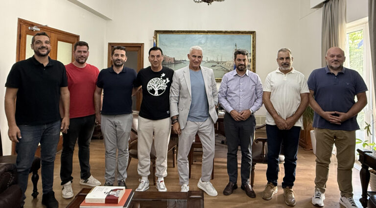 Στον Δήμαρχο Χανίων, Π. Σημανδηράκη ο νέος Πρόεδρος της ΠΑΕ Χανιά, Δημήτρης Δρόσος