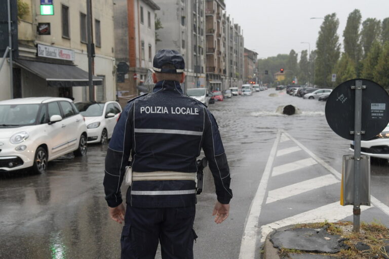 Τραγωδία στην Ιταλία: Ηλικιωμένος αυτοκτόνησε ενώ του έκαναν έξωση – «Δεν αντέχω άλλο»