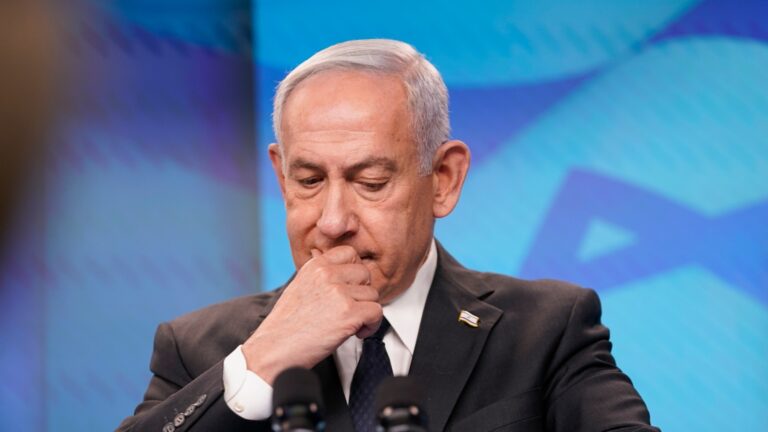 Ο Νετανιάχου εκλιπαρεί για τα σκάνδαλα διαφθοράς, ζητώντας προεδρική χάρη