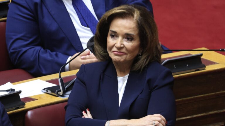 «Συγχωροχάρτι» Ντόρας στον Κυριαζίδη: «Εντάξει, δεν έκανε και κανένα έγκλημα»