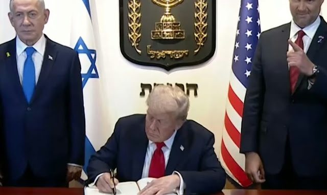 Το αποκρουστικό σόου των «Trump & Bibi» για την γενοκτόνο συμφωνία της Γάζας…