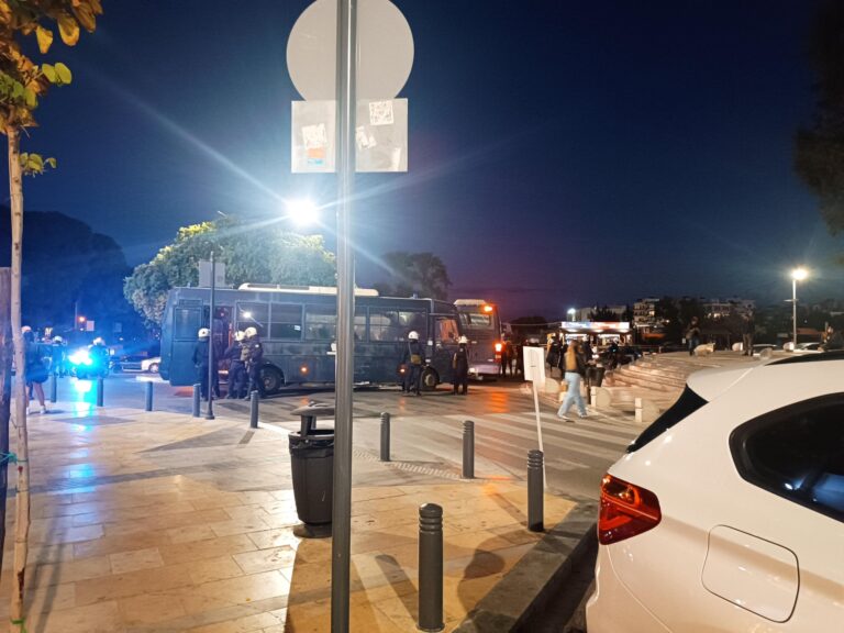 Ηράκλειο: «Θερμό» επεισόδιο με προσαγωγές μετά από ένταση μεταξύ Παλαιστινίων και Ισραηλινών τουριστών – Το χρονικό στα Λιοντάρια