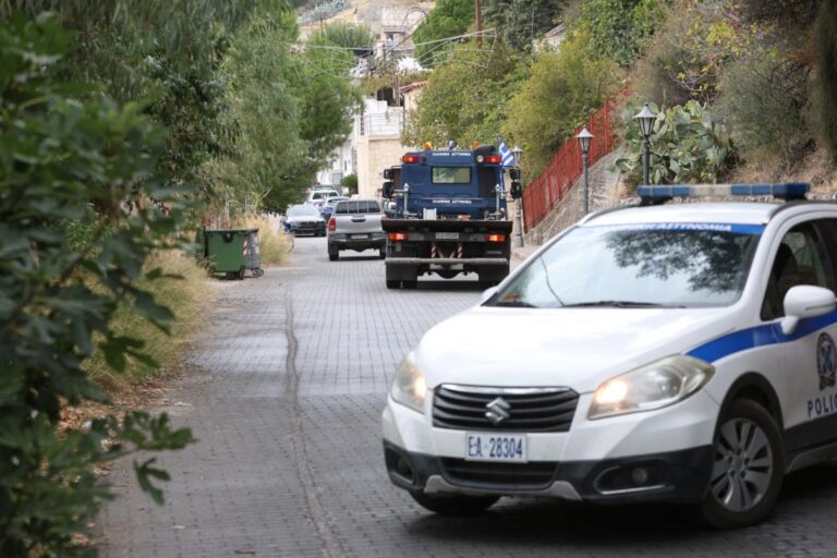 Βορίζια: Παραδόθηκε ο πατέρας των αδελφών Φραγκιαδάκη