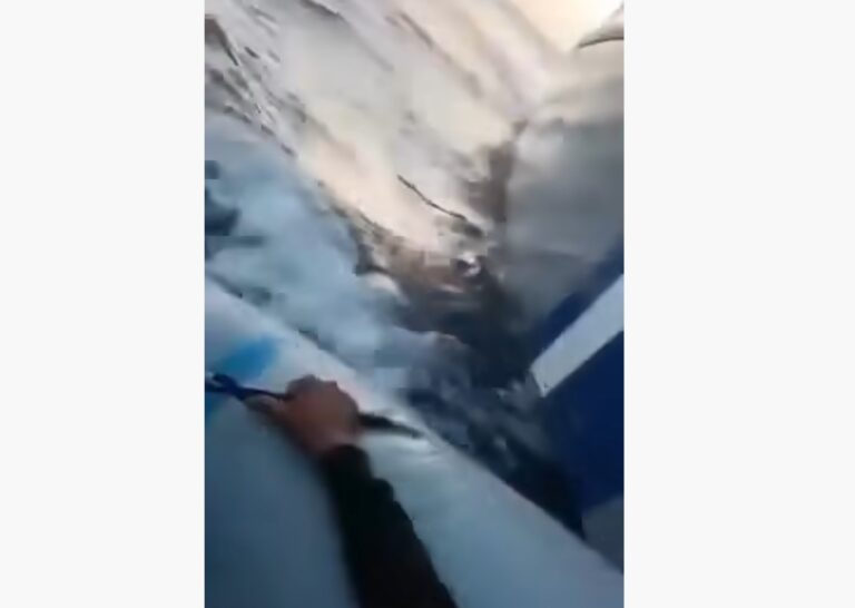 Βίντεο – ντοκουμέντο: Εγκληματική διεμβόλιση σκάφους γεμάτο μετανάστες από το Λιμενικό