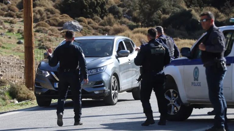 Ήρθαν στην Κρήτη με απόσπαση οι 50 αστυνομικοί που εξήγγειλε ο Μ. Χρυσοχοϊδης