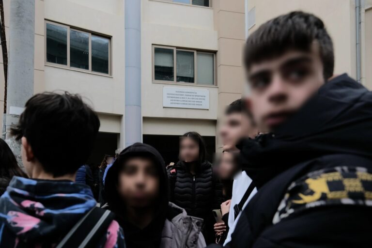 Ένωση Γονέων Χανίων: Κραυγή αγωνίας για τις ελλείψεις στην εκπαίδευση μετά την απογοητευτική Γ’ φάση προσλήψεων – Δυναμική κινητοποίηση μπροστά από τις Διευθύνσεις Εκπαίδευσης