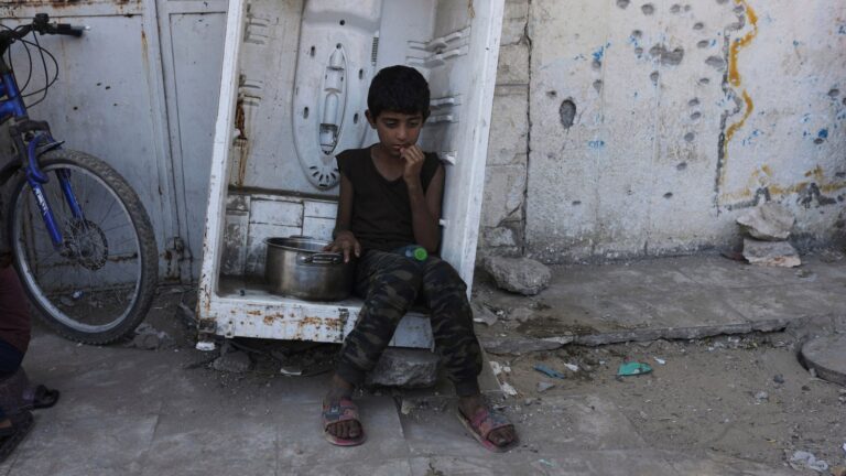 Γάζα: Το Ισραήλ δολοφόνησε με drone αδέλφια 10 και 12 ετών, ενώ μάζευαν ξύλα για να ζεσταθούν