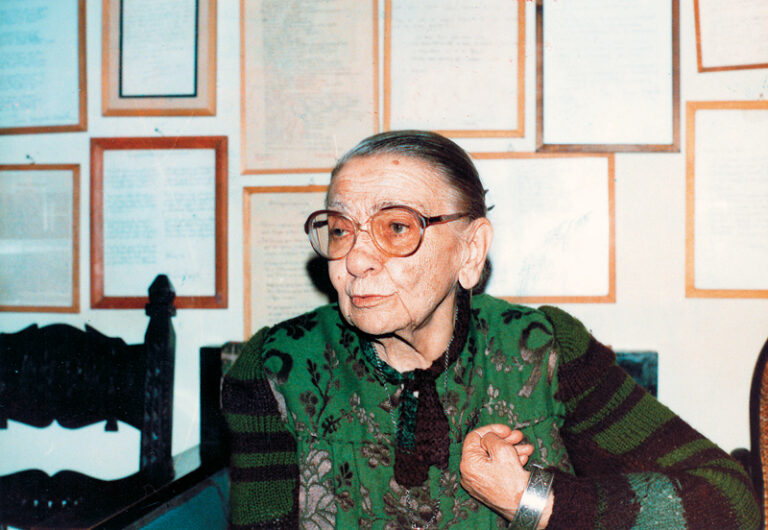 Για τη μεγάλη κομμουνίστρια παιδαγωγό και πεζογράφο Έλλη Αλεξίου