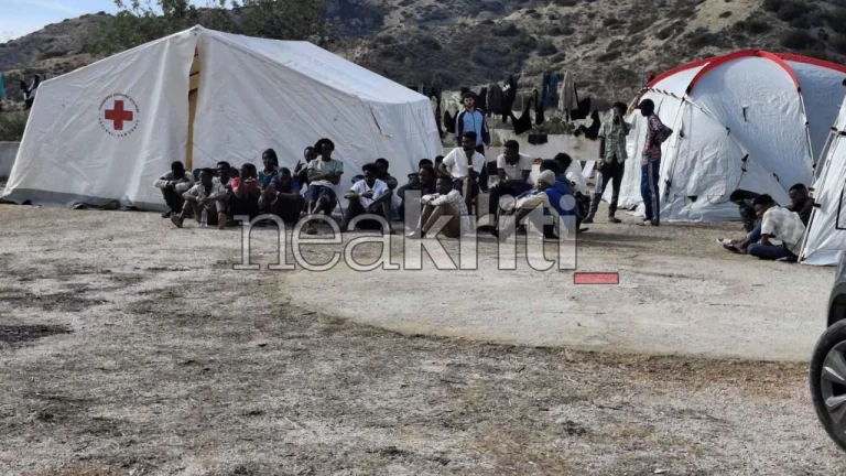 Τραγική η κατάσταση στην Ιεράπετρα: Αγώνας δρόμου για φιλοξενία 130 μεταναστών – «Έχουμε ξεπεράσει τις αντοχές μας»