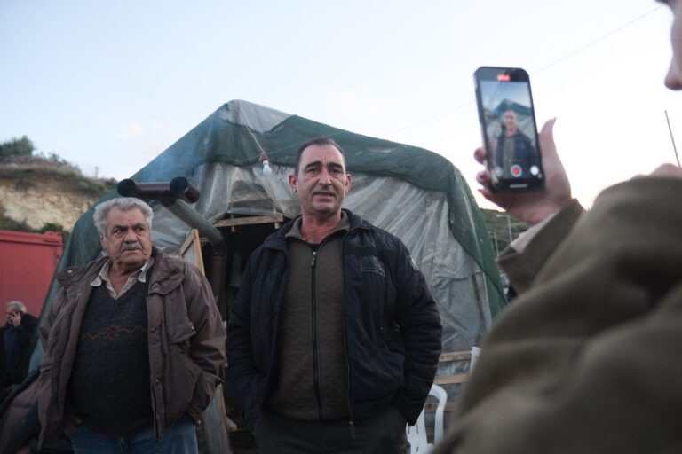 Την Τρίτη η κινητοποίηση των αγροτών στην Εφορία: “Κάθε εποχή έχει κι έναν Ξυλούρη. Το 70′ είχε ένα Ξυλούρη, τώρα βέβαια έχει έναν άλλο Ξυλούρη”