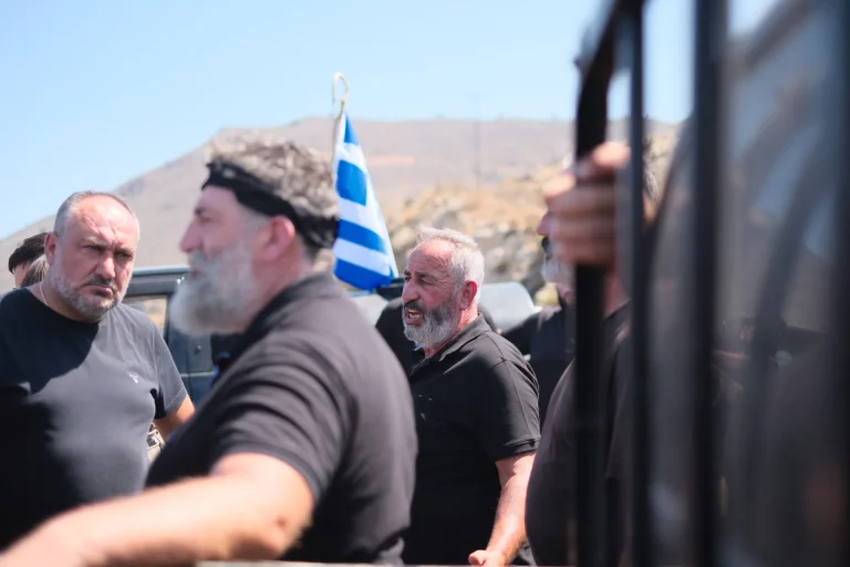 Χανιά: Πιθανό το μπλόκο και στο Λιμάνι της Σούδας, σίγουρο στο αεροδρόμιο Χανίων – Κλίμα οργής για τις επιδοτήσεις