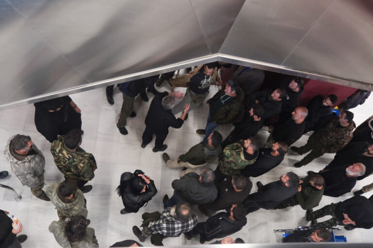 Χανιά: Ψήφισμα κατά πλειοψηφία του Δημοτικού Συμβουλίου για τα αιτήματα των αγροτοκτηνοτρόφων – Καταδίκη της βίας και έκκληση για λύσεις