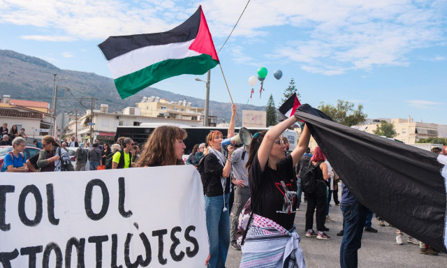 Χανιά: Νέο «ραντεβού» στο λιμάνι της Σούδας για το Crown Iris – Κάλεσμα αποκλεισμού από το Κοινωνικό Στέκι