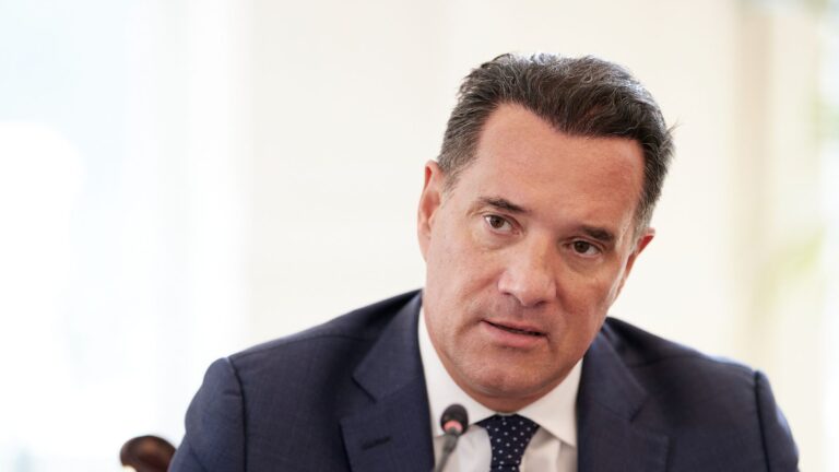 Αδ. Γεωργιάδης: “Ο Τσίπρας είναι Μακιαβέλι, θα τους καθαρίσει όλους – Η πρόταση Δούκα είναι διάλυση του ΠΑΣΟΚ και προσχώρηση στον Τσίπρα για να ρίξει τον Μητσοτάκη”