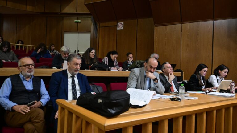 Δίκη Χρυσής Αυγής: Την ενοχή των 42 κατηγορουμένων προτείνει η εισαγγελέας