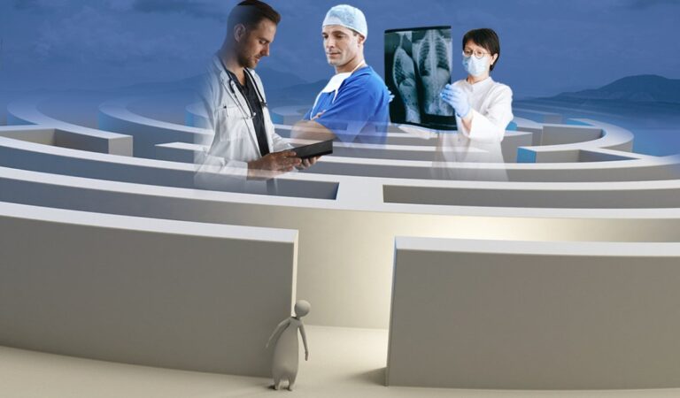 Ένας στους τρεις Έλληνες καταστρέφεται οικονομικά αναζητώντας περίθαλψη