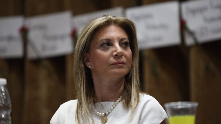 Καρυστιανού: «Το κίνημα μπορεί να γίνει κόμμα»