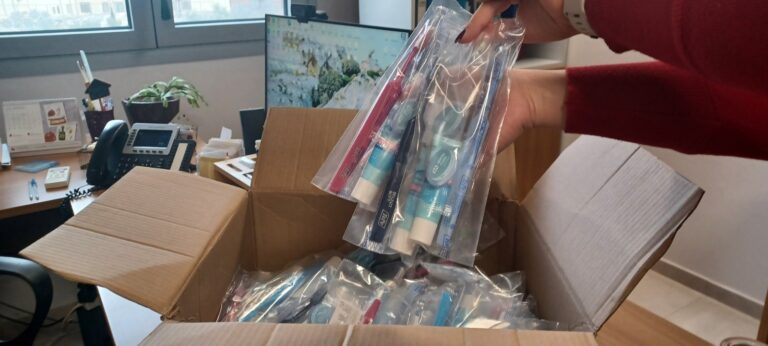 Δωρεά αναλώσιμου υλικού από τον ΣΥΦΑΚ στην 7η ΥΠΕ Κρήτης