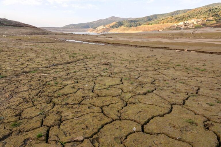 Ιανουάριος με άδειο το Φράγμα Αποσελέμη – Απογοητευτικές εικόνες