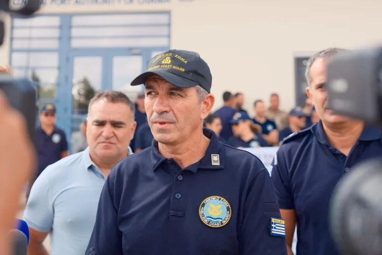 Χανιά: Ένστολη διαμαρτυρία λιμενικών στη Σούδα – Αντιδράσεις για τα Μετοχικά Ταμεία