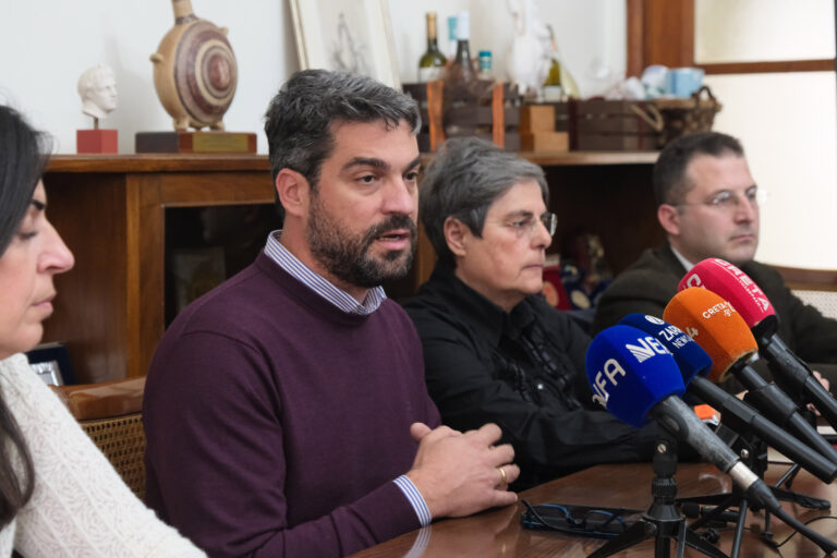 «Αόρατο, ασφαλές και αναγκαίο»: Η ΔΕΥΑΧ ανοίγει τα χαρτιά της για το αντλιοστάσιο στον Σταυρό με αναφορά σε 5 δικαστικές νίκες και προειδοποιήσεις για οικονομική ζημιά