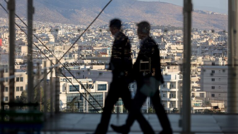 Η θλιβερή πρωτιά με τη στέγαση: Στο 35,5% του εισοδήματος το κόστος για τους Έλληνες, στο 19,2% ο μέσος όρος της Ε.Ε