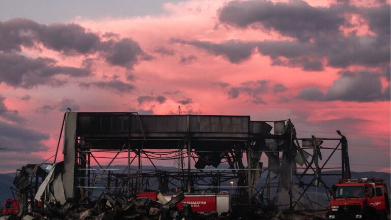 Βιολάντα: Στο μικροσκόπιο οι άδειες της επιχείρησης – Η πολύμηνη διαρροή αερίου, οι «ανύπαρκτοι» ανιχνευτές και το παράνομο υπόγειο