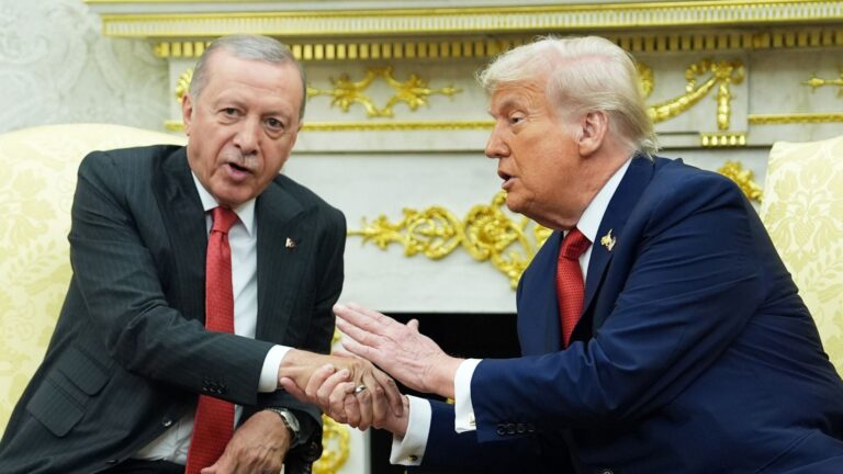 Τραμπ: Προσκάλεσε τον Ερντογάν στο «Συμβούλιο Ειρήνης» για τη Γάζα – Απούσα ξανά η Ελλάδα