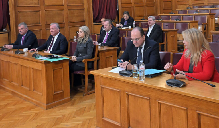 Κλείνουν άρον άρον την Εξεταστική για τον ΟΠΕΚΕΠΕ – Ομοβροντία από την αντιπολίτευση
