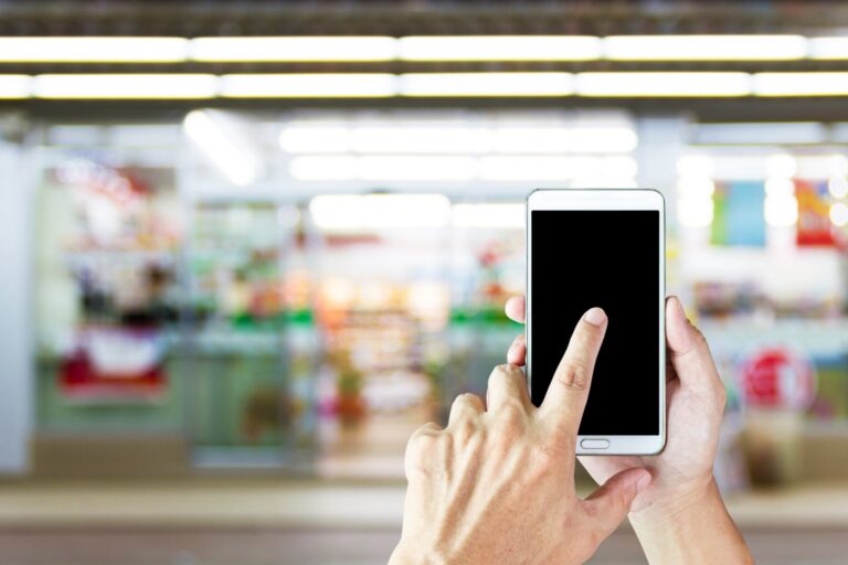 Η απάτη που ξεκινά αφού κλείσετε το κινητό