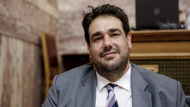 Σε Χανιά και Ρέθυμνο ο υπουργός Εσωτερικών