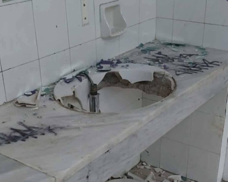 Χανιά: Εικόνες βανδαλισμού στο Πάρκο Ειρήνης και Φιλίας – Το ζήτημα της προστασίας και η προοπτική της ανάπλασης