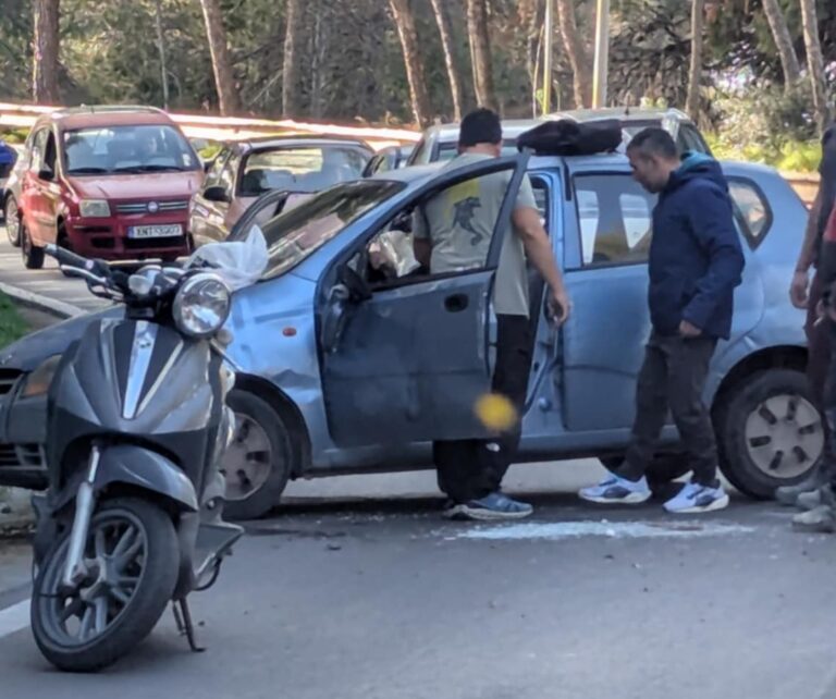 Χανιά: Τροχαίο ατύχημα στις «Κακές Στροφές» προς Κουνουπιδιανά – Στο αντίθετο ρεύμα κατέληξε Ι.Χ. όχημα