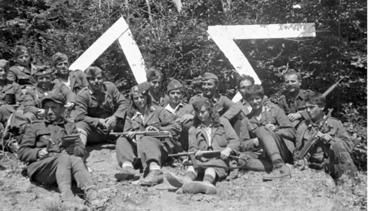 «Λευκά Όρη»: Ιστορίες από την Κρητική Αντίσταση και τον Εμφύλιο μέσα από ένα ντοκιμαντέρ