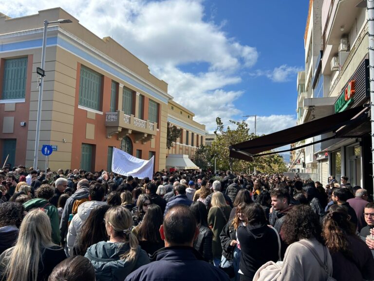 Στη συγκέντρωση για το έγκλημα των Τεμπών ο Χάρης Μαμουλάκης