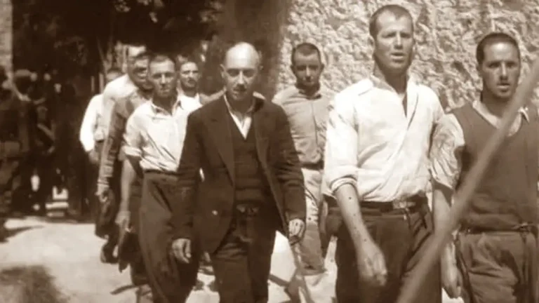 Συγκλονιστική μαρτυρία για τις εκτελέσεις στην Καισαριανή: «Τραγουδούσαν τον εθνικό ύμνο και φώναζαν ΕΛΑΣ-ΕΛΑΣ»