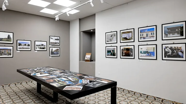 Η εικόνα ως τόπος γραφής – Οι έγκλειστοι μαθητές του 2ου ΣΔΕ Χανίων κατέγραψαν λέξεις για την ελευθερία – Μία πρωτοποριακή δράση