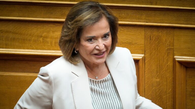 Ντ. Μπακογιάννη για την προσωπική της εμπειρία ως ασθενής σε νοσοκομείο: “Εγώ επειδή πηγαίνω σε δημόσιο νοσοκομείο, μπορώ να σας το βεβαιώσω. Έχουν γίνει άλματα”