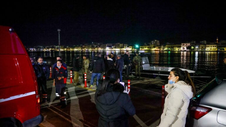 Τραγωδία στη Χίο: Συγκλονίζει δύτης που συμμετείχε στην επιχείρηση διάσωσης – «Ανασύραμε 12-13 πτώματα με παραμορφωμένα πρόσωπα και κεφάλια»