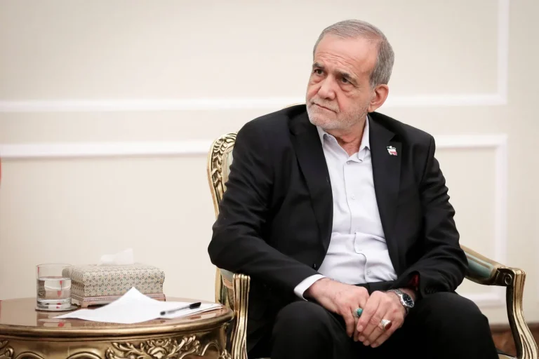 Μέση Ανατολή: Οι τρεις όροι του Προέδρου του Ιράν για τον τερματισμό της σύρραξης και το «τείχος» της δυσπιστίας