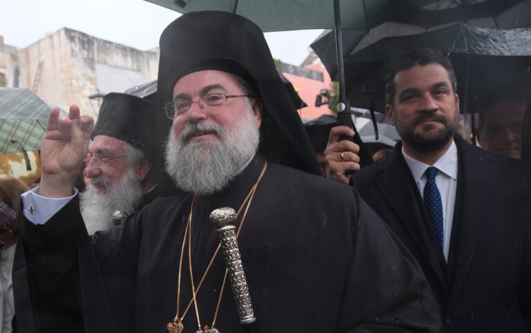Σημανδηράκης: «Η «νύμφη» πόλη των Χανίων υποδέχεται τον νέο πνευματικό της νυμφίο»
