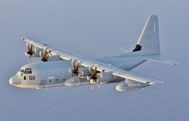 Χανιά: Πύκνωση πτήσεων από USAF και USMC στη Σούδα με φόντο την πολεμική σύρραξη στο Ιράν