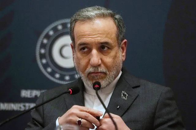 Αραγτσί: Το Ιράν δεν έχει καμία πρόθεση να διαπραγματευτεί