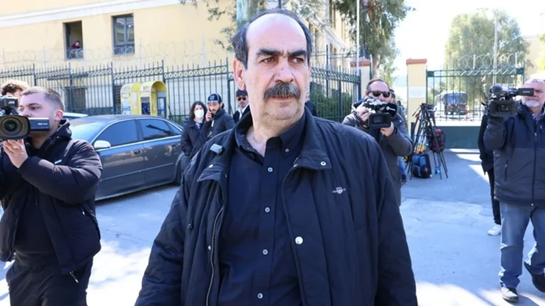 ΟΠΕΚΕΠΕ: Αναβλήθηκε η δίκη του Γιώργου Ξυλούρη για απείθεια