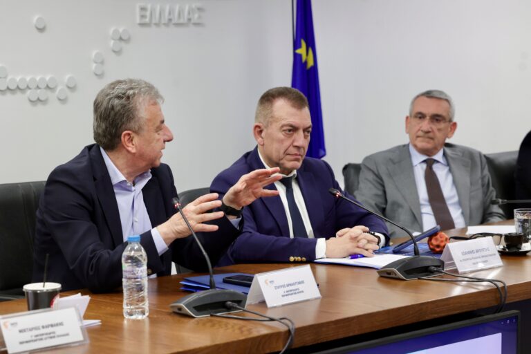 Ένωση Περιφερειών Ελλάδας: Ο ΟΠΕΚΑ υπεύθυνος για το ΤΕΒΑ – Οι Περιφέρειες είχαν μόνο υποστηρικτικό ρόλο