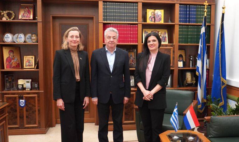 Η Πρέσβης της Ολλανδίας Barbara van Hellemond επισκέφθηκε τον Περιφερειάρχη Κρήτης Σταύρο Αρναουτάκη