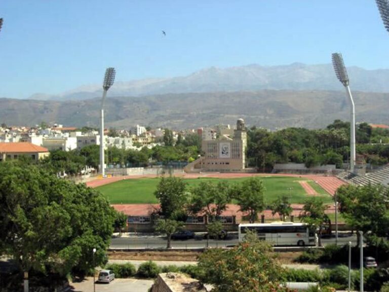 ΚΚΕ Χανίων: «Προχειρότητα και αδιαφορία» για το κλείσιμο του Εθνικού Σταδίου εν μέσω αγωνιστικής περιόδου